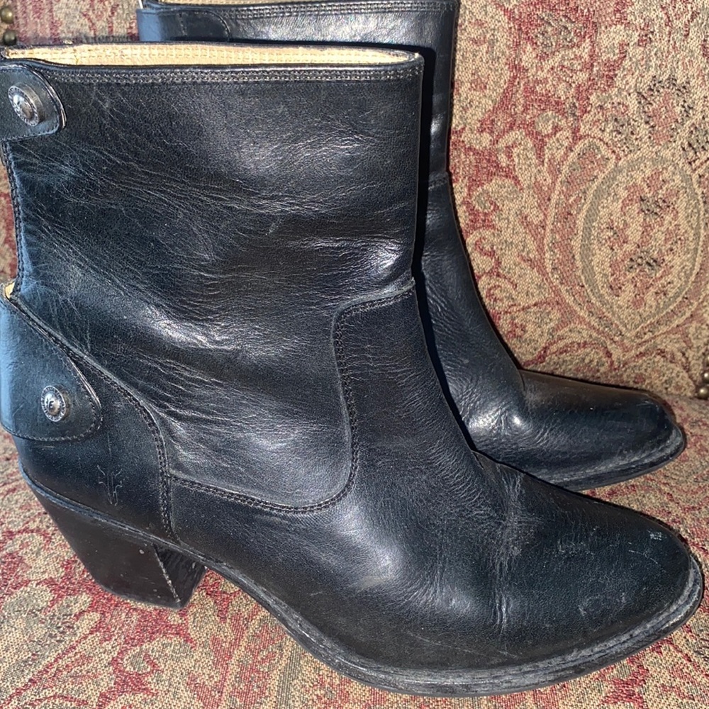 FRYE Moro Boots Black /Very nice and comfy. Sz 7.5